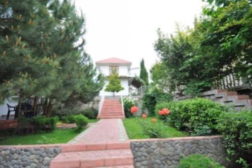 Гостевой дом Inn Zolotoj bereg Солнечногорское-33